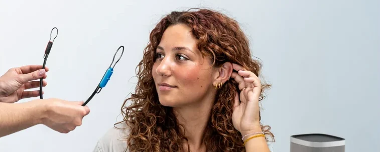 Real ear measurements mikrofoni tik pred vstavljanjem v uho